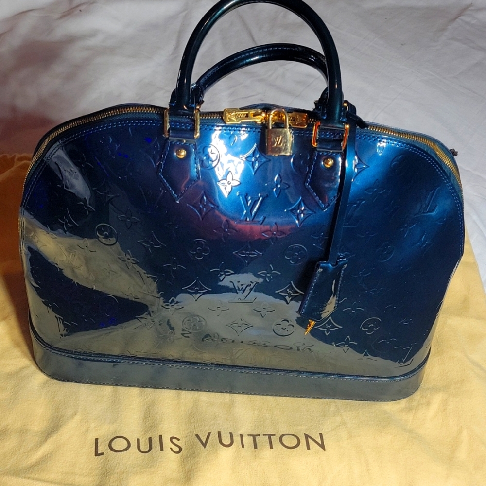 Louis vuitton patten leather Alma bag .